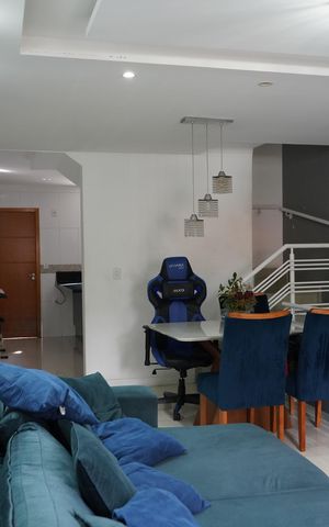 Casa de condomínio à venda com 217m², 3 quartos e 2 vagasSala