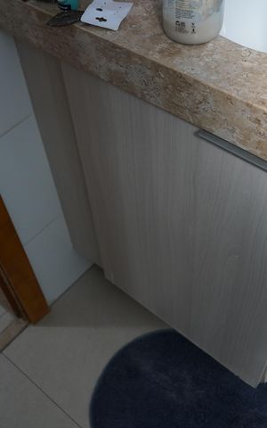 Casa de condomínio à venda com 217m², 3 quartos e 2 vagasBanheiro do Quarto 1