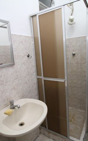 Apartamento para alugar com 64m², 2 quartos e sem vagaBanheiro
