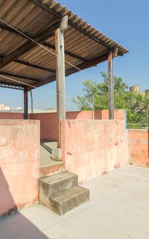 Casa à venda com 230m², 3 quartos e 2 vagas Casa à venda com 230m², 3 quartos e 2 vagasÁrea de Serviço 2