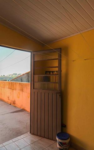 Casa à venda com 230m², 3 quartos e 2 vagas Casa à venda com 230m², 3 quartos e 2 vagas Área de Serviço 2