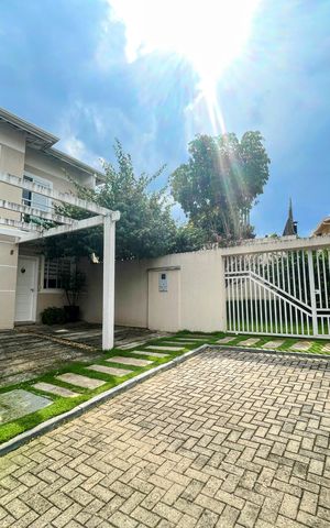 Casa de condomínio à venda com 115m², 4 quartos e 4 vagasFachada da Casa