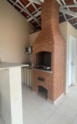 Casa de condomínio à venda com 115m², 4 quartos e 4 vagasÁrea comum - Churrasqueira