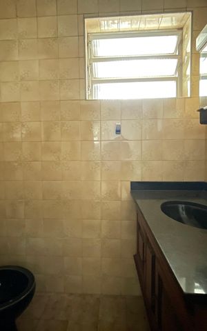 Casa à venda com 172m², 3 quartos e 3 vagas Casa à venda com 172m², 3 quartos e 3 vagasBanheiro