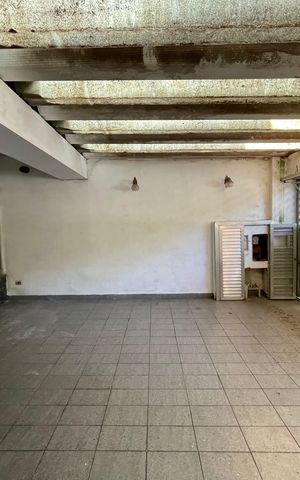 Casa à venda com 172m², 3 quartos e 3 vagas Casa à venda com 172m², 3 quartos e 3 vagasGaragem