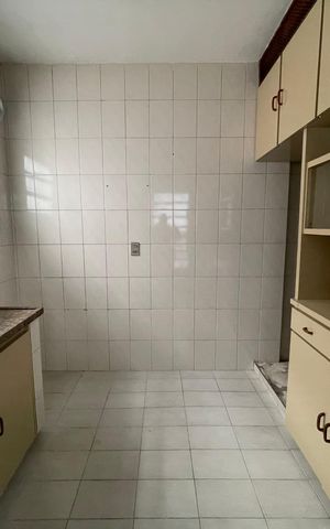 Casa à venda com 172m², 3 quartos e 3 vagas Casa à venda com 172m², 3 quartos e 3 vagasCozinha