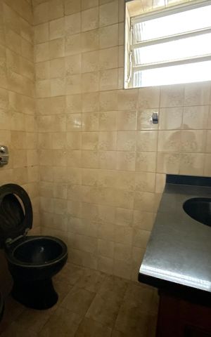 Casa à venda com 172m², 3 quartos e 3 vagas Casa à venda com 172m², 3 quartos e 3 vagasBanheiro