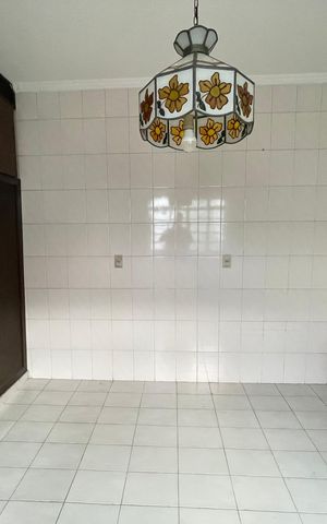 Casa à venda com 172m², 3 quartos e 3 vagas Casa à venda com 172m², 3 quartos e 3 vagasSala de Jantar