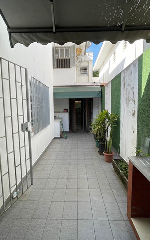 Casa à venda com 172m², 3 quartos e 3 vagas Casa à venda com 172m², 3 quartos e 3 vagasQuintal