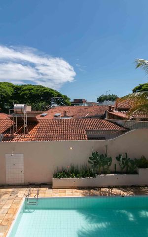 Casa à venda com 460m², 5 quartos e 5 vagas Casa à venda com 460m², 5 quartos e 5 vagasVista Quarto 5 Suite