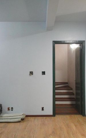 Casa à venda com 296m², 4 quartos e 2 vagas Casa à venda com 296m², 4 quartos e 2 vagasSala