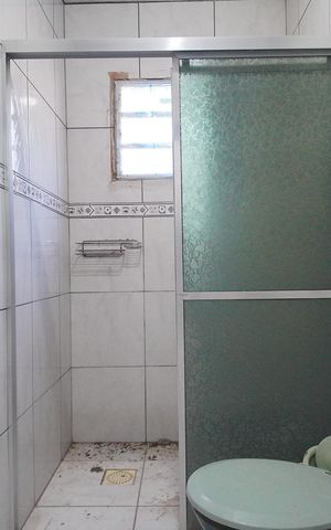 Casa à venda com 296m², 4 quartos e 2 vagas Casa à venda com 296m², 4 quartos e 2 vagasBanheiro 2