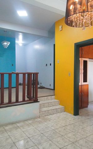 Casa à venda com 296m², 4 quartos e 2 vagas Casa à venda com 296m², 4 quartos e 2 vagasSala de Jantar