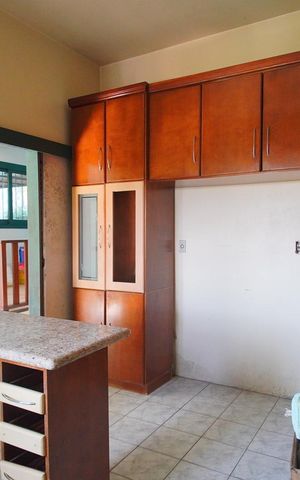 Casa à venda com 296m², 4 quartos e 2 vagas Casa à venda com 296m², 4 quartos e 2 vagasBanheiro 2