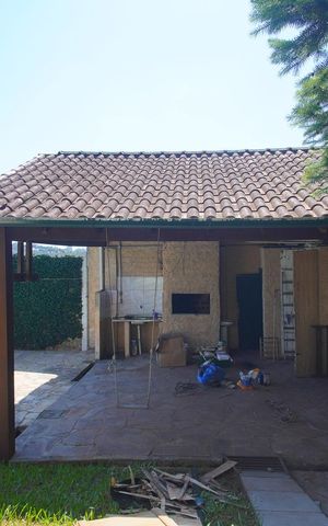 Casa à venda com 296m², 4 quartos e 2 vagas Casa à venda com 296m², 4 quartos e 2 vagasQuintal