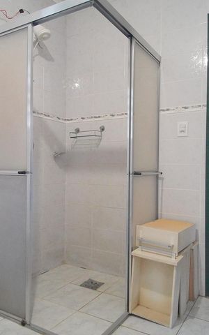Casa à venda com 296m², 4 quartos e 2 vagas Casa à venda com 296m², 4 quartos e 2 vagasBanheiro 1