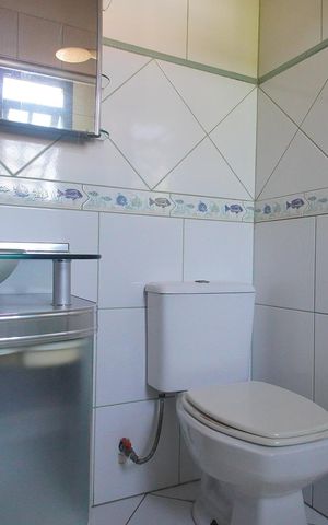 Casa à venda com 296m², 4 quartos e 2 vagas Casa à venda com 296m², 4 quartos e 2 vagasBanheiro da Suíte