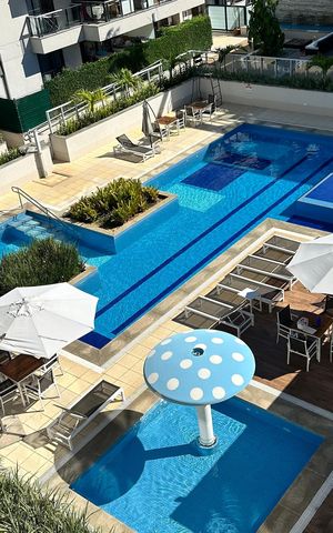 Apartamento à venda com 148m², 3 quartos e 2 vagas Apartamento à venda com 148m², 3 quartos e 2 vagasÁrea comum - Piscina