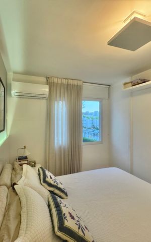 Apartamento à venda com 138m², 3 quartos e 2 vagas Apartamento à venda com 138m², 3 quartos e 2 vagasSuíte