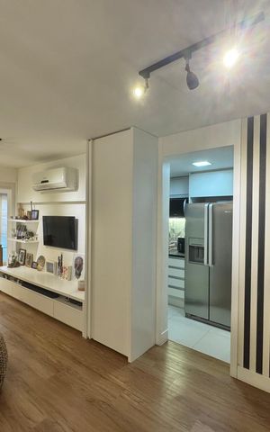 Apartamento à venda com 138m², 3 quartos e 2 vagas Apartamento à venda com 138m², 3 quartos e 2 vagasSala