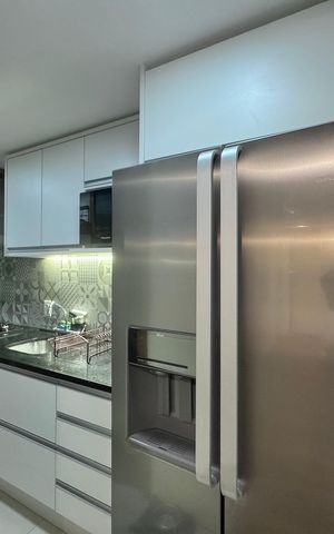 Apartamento à venda com 138m², 3 quartos e 2 vagas Apartamento à venda com 138m², 3 quartos e 2 vagasCozinha e Área de Serviço
