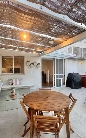 Apartamento à venda com 138m², 3 quartos e 2 vagas Apartamento à venda com 138m², 3 quartos e 2 vagasTerraço