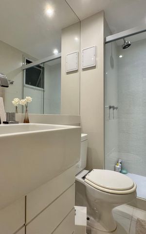Apartamento à venda com 138m², 3 quartos e 2 vagas Apartamento à venda com 138m², 3 quartos e 2 vagasBanheiro Social 2