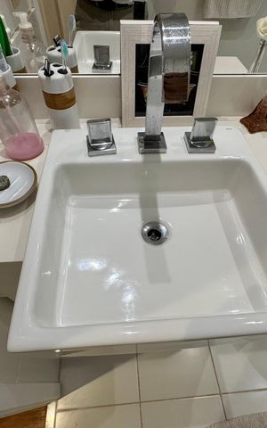 Apartamento à venda com 138m², 3 quartos e 2 vagas Apartamento à venda com 138m², 3 quartos e 2 vagasBanheiro Social 2