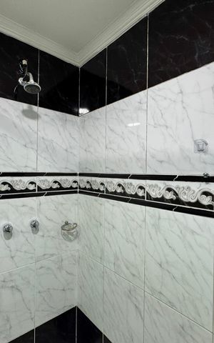 Apartamento à venda com 180m², 3 quartos e 1 vaga Apartamento à venda com 180m², 3 quartos e 1 vagaBanheiro Social