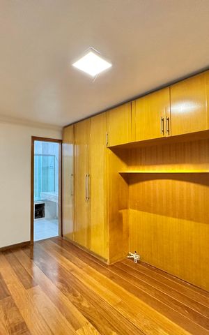 Apartamento à venda com 180m², 3 quartos e 1 vaga Apartamento à venda com 180m², 3 quartos e 1 vagaSuíte