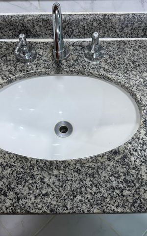 Apartamento à venda com 180m², 3 quartos e 1 vaga Apartamento à venda com 180m², 3 quartos e 1 vagaBanheiro Social