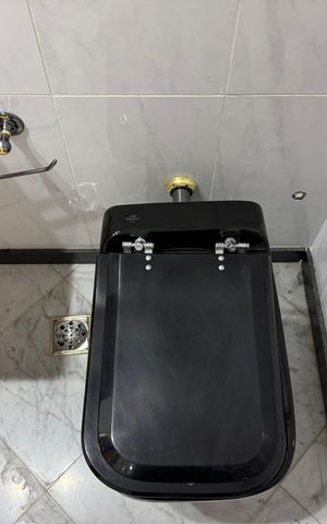 Apartamento à venda com 180m², 3 quartos e 1 vaga Apartamento à venda com 180m², 3 quartos e 1 vagaLavabo
