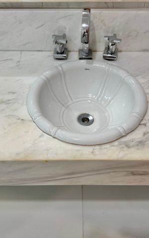 Apartamento à venda com 180m², 3 quartos e 1 vaga Apartamento à venda com 180m², 3 quartos e 1 vagaSuíte - Banheiro