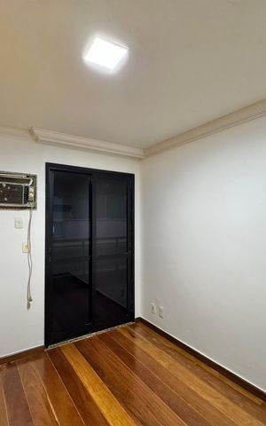 Apartamento à venda com 180m², 3 quartos e 1 vaga Apartamento à venda com 180m², 3 quartos e 1 vagaQuarto 1