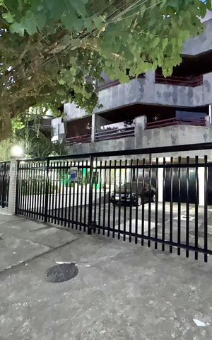 Apartamento à venda com 180m², 3 quartos e 1 vaga Apartamento à venda com 180m², 3 quartos e 1 vagaFachada