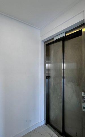 Apartamento à venda com 162m², 3 quartos e 3 vagas Apartamento à venda com 162m², 3 quartos e 3 vagasHall Social Apartamento