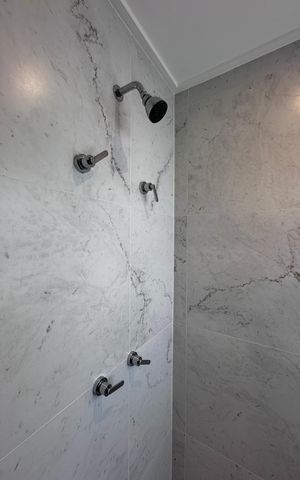 Apartamento à venda com 162m², 3 quartos e 3 vagas Apartamento à venda com 162m², 3 quartos e 3 vagasBanheiro Suíte 1