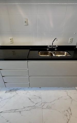 Apartamento à venda com 162m², 3 quartos e 3 vagas Apartamento à venda com 162m², 3 quartos e 3 vagasCozinha