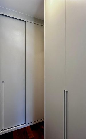 Apartamento à venda com 162m², 3 quartos e 3 vagas Apartamento à venda com 162m², 3 quartos e 3 vagasCloset Suíte 2