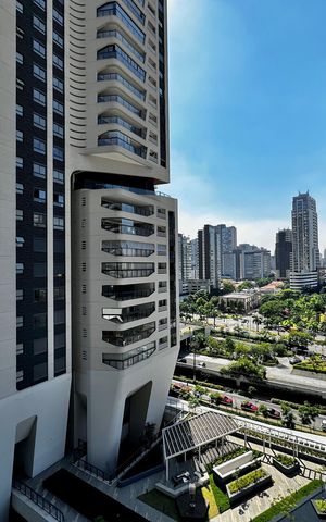 Apartamento à venda com 162m², 3 quartos e 3 vagas Apartamento à venda com 162m², 3 quartos e 3 vagasVista