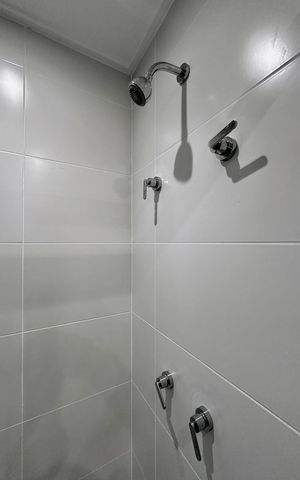 Apartamento à venda com 162m², 3 quartos e 3 vagas Apartamento à venda com 162m², 3 quartos e 3 vagasBanheiro Suíte 2