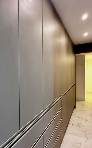 Apartamento à venda com 162m², 3 quartos e 3 vagas Apartamento à venda com 162m², 3 quartos e 3 vagasCozinha