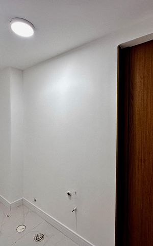 Apartamento à venda com 162m², 3 quartos e 3 vagas Apartamento à venda com 162m², 3 quartos e 3 vagasQuarto de Serviço