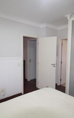 Apartamento à venda com 200m², 3 quartos e 4 vagasQuarto 2