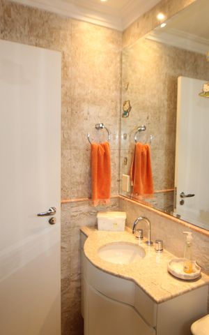 Apartamento à venda com 200m², 3 quartos e 4 vagasQuarto 2 - Banheiro