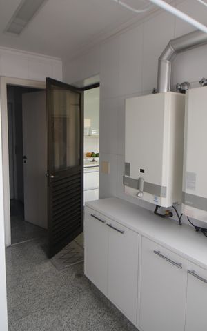 Apartamento à venda com 200m², 3 quartos e 4 vagasÁrea de Serviço