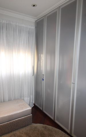 Apartamento à venda com 200m², 3 quartos e 4 vagasQuarto 1 - Closet