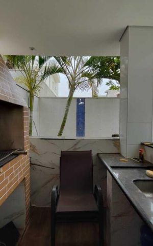Casa de condomínio à venda com 333m², 4 quartos e 5 vagas Casa de condomínio à venda com 333m², 4 quartos e 5 vagasÁrea gourmet