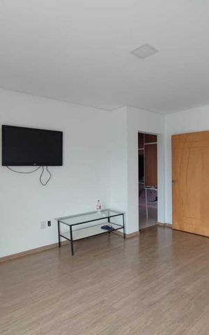 Casa de condomínio à venda com 333m², 4 quartos e 5 vagas Casa de condomínio à venda com 333m², 4 quartos e 5 vagasQuarto Suíte