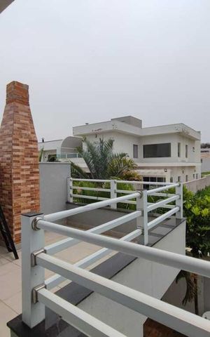 Casa de condomínio à venda com 333m², 4 quartos e 5 vagas Casa de condomínio à venda com 333m², 4 quartos e 5 vagasÁrea gourmet